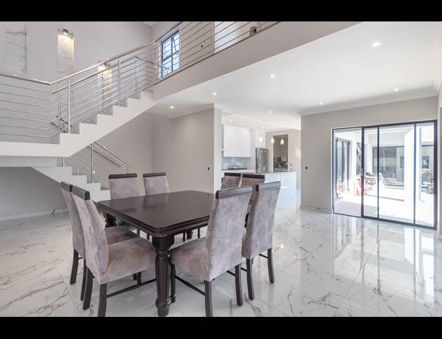 5 BEDROOM FREEHOLD FOR SALE IN SAGEWOOD